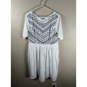 eShakti Dress Size Large White Boho Embroidered Short Sleeve Knee Length Summer
